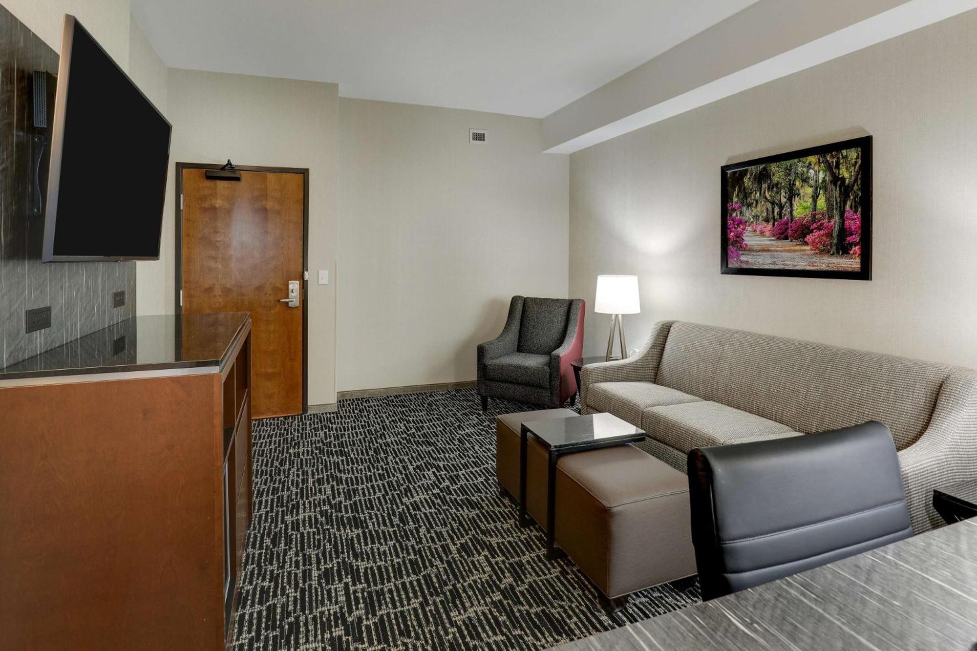 Drury Plaza Hotel Savannah Пулер Экстерьер фото